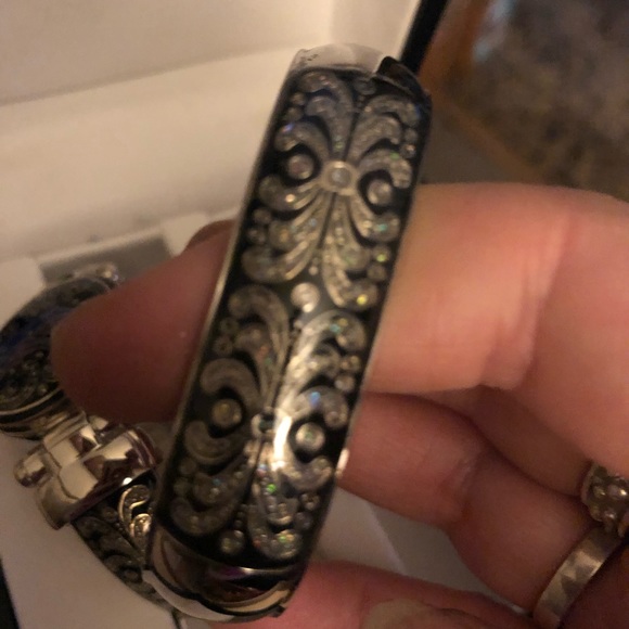 🌴Vintage Kessaris Dolphin Watch and Bracelet Gift Set- 430 $40 or $35 w/offer - Picture 5 of 8